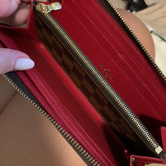 Louis Vuitton Damier Ebene Clemence Wallet - Picture 2 of 16